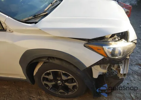 2018 Subaru Crosstrek 2.0I Premium z USA, uszkodzony, nr VIN JF2GTADCXJH232951